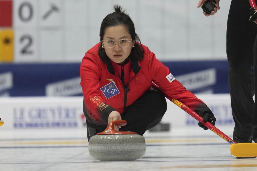 美记：国王GM迫切想要交易拉文，他认为球队失分多都怪拉文