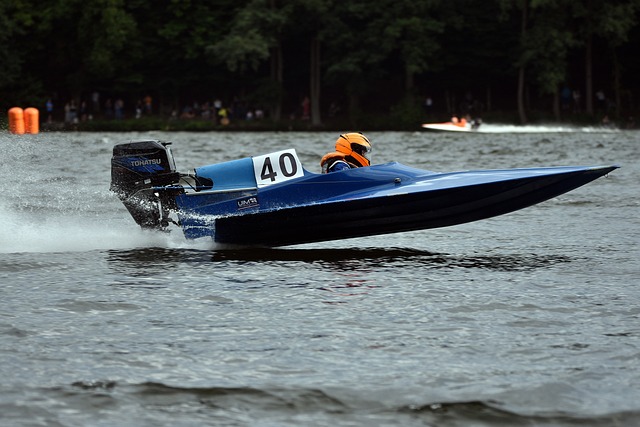 一个强大 一个强大